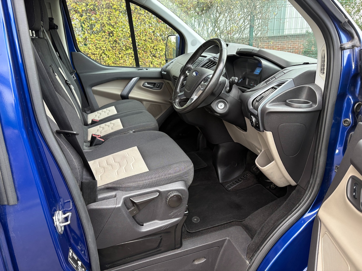 Used Ford Tourneo Custom 2017 for sale - 76330996: Photo 13