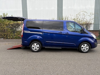 Used Ford Tourneo Custom 2017 for sale - 76330996: Photo