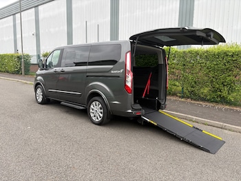 Used Ford Tourneo Custom 2019 for sale - 78432497: Photo