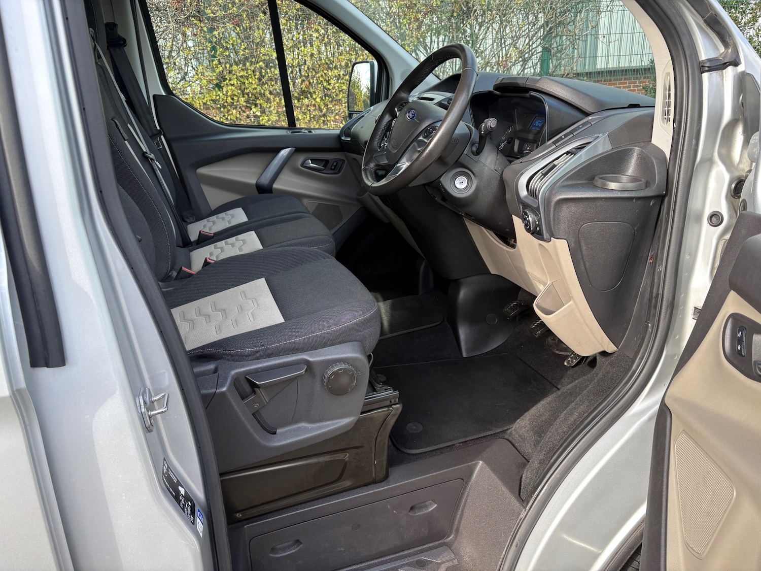 Used Ford Tourneo Custom 2019 for sale - 76369415: Photo 11