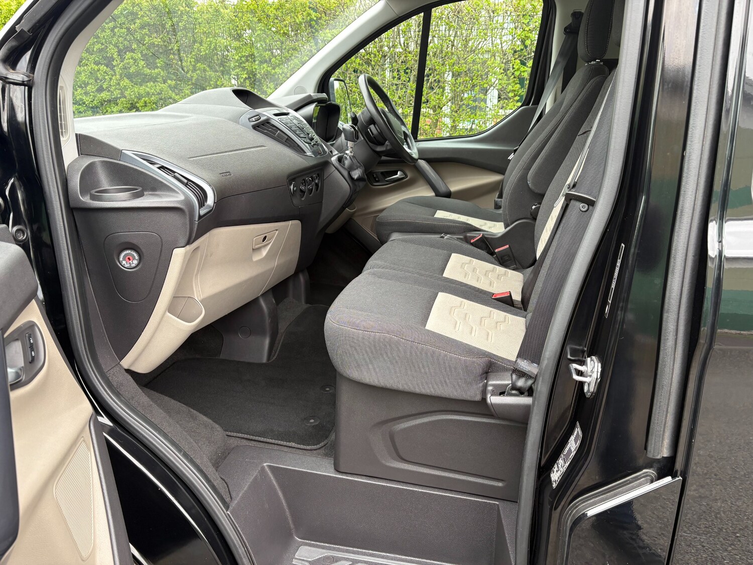 Used Ford Tourneo Custom 2017 for sale - 77947112: Photo 11