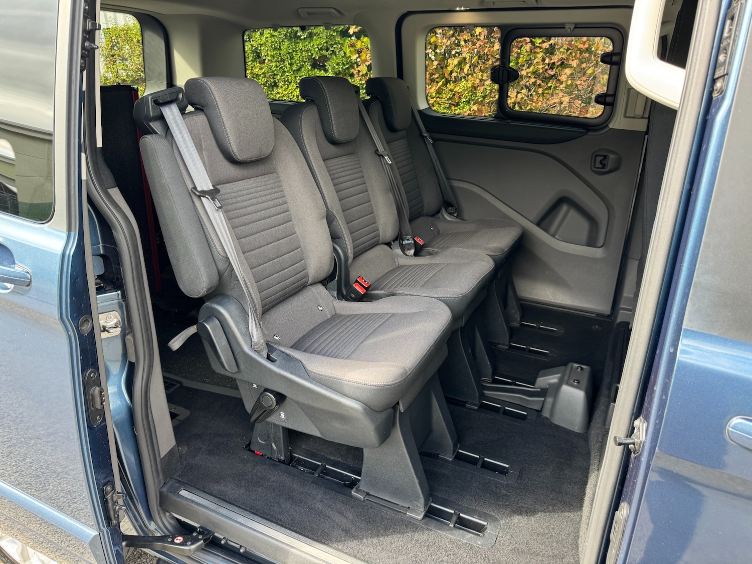 Used Ford Tourneo Custom 2020 for sale - 76098065: Photo 2