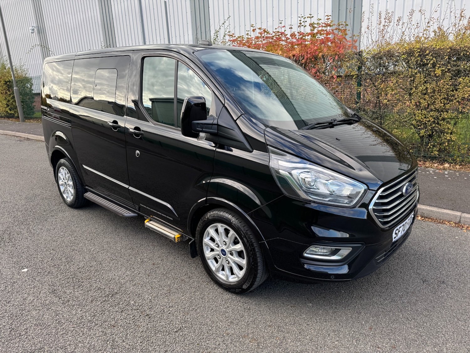 Used Ford Tourneo Custom 2020 for sale - 76332413: Photo 2