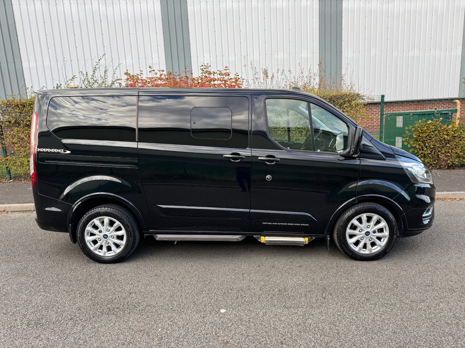 Used Ford Tourneo Custom 2020 for sale - 76332413: Photo 3