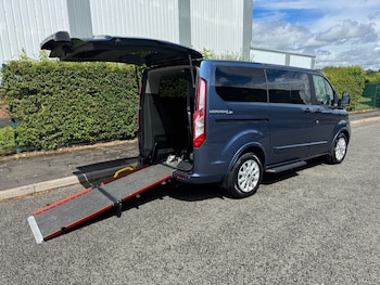 Used Ford Tourneo Custom 2023 for sale - 78835174: Photo