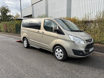 Used Ford Tourneo Custom 2017 for sale - 76329665: Photo