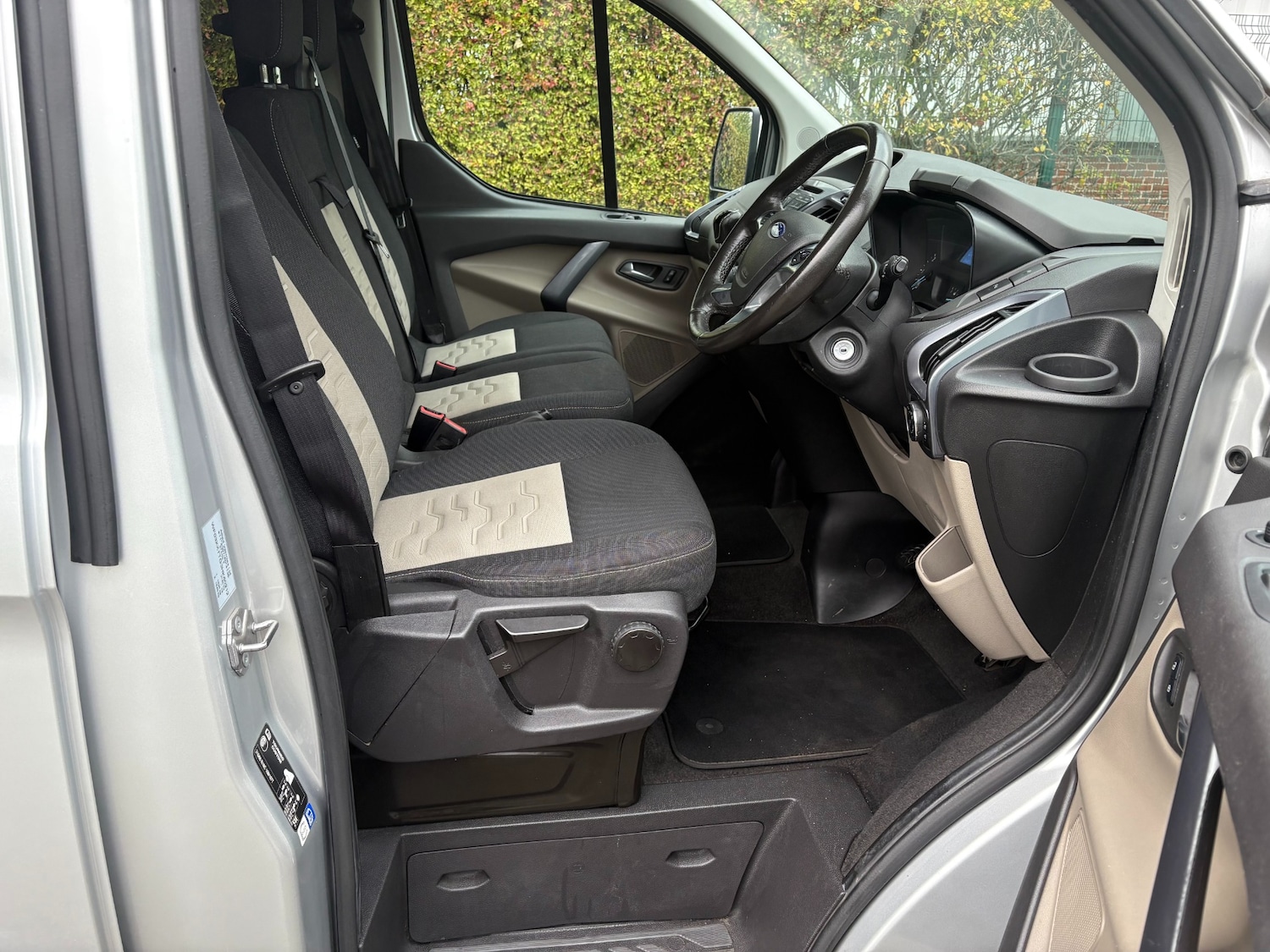 Used Ford Tourneo Custom 2018 for sale - 76096530: Photo 12