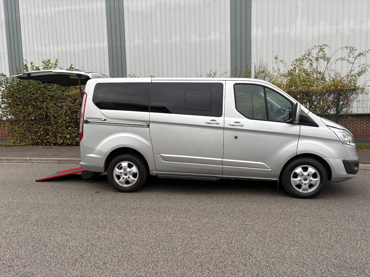 Used Ford Tourneo Custom 2018 for sale - 76096530: Photo 2