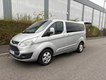 Used Ford Tourneo Custom 2018 for sale - 76096530: Photo 4