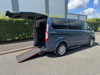 Used Ford Tourneo Custom 2023 for sale - 78769298: Photo