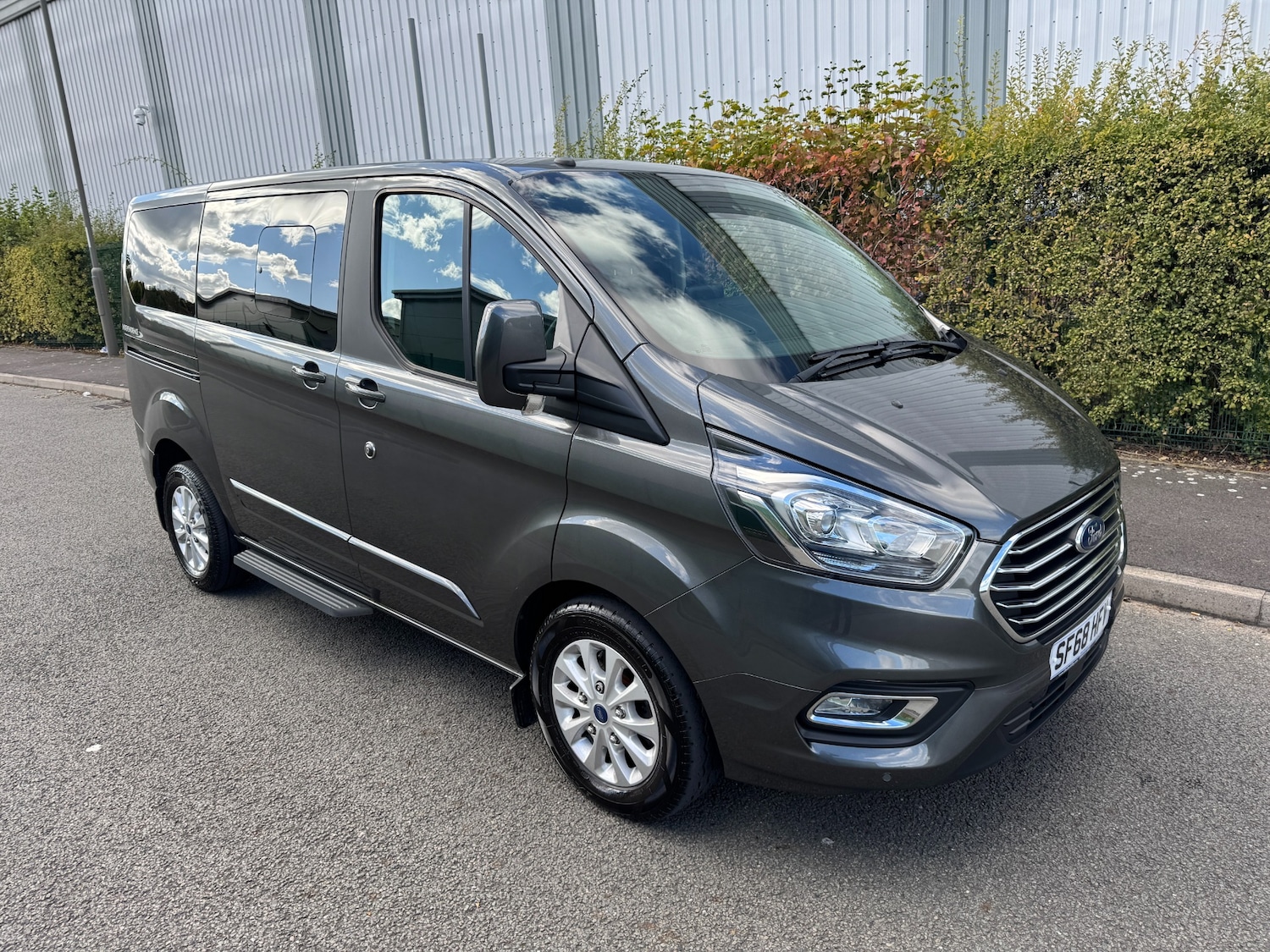 Used Ford Tourneo Custom 2019 for sale - 76064068: Photo 2