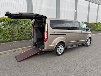 Used Ford Tourneo Custom 2019 for sale - 78389906: Photo