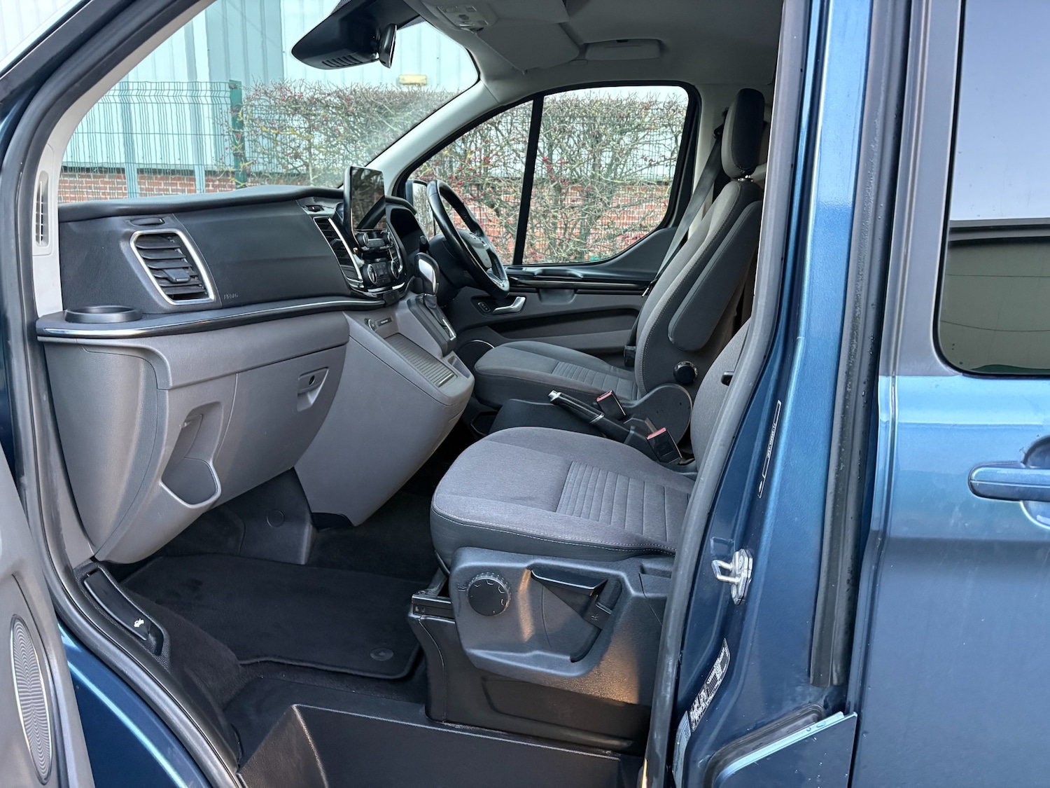Used Ford Tourneo Custom 2018 for sale - 76877673: Photo 13