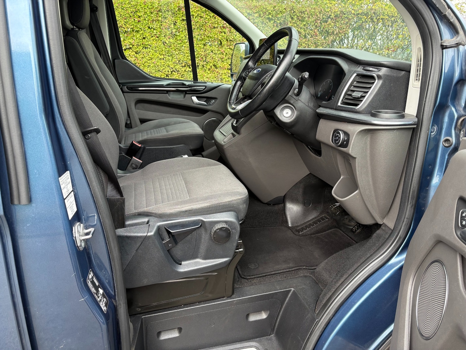 Used Ford Tourneo Custom 2018 for sale - 76877673: Photo 9