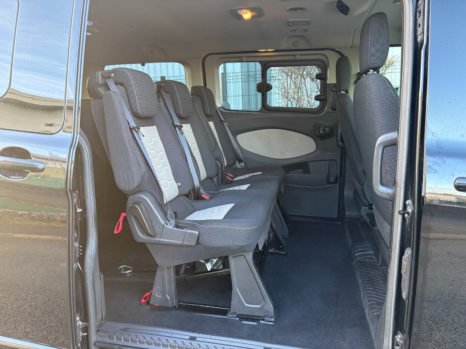 Used Ford Tourneo Custom 2018 for sale - 76969923: Photo 2