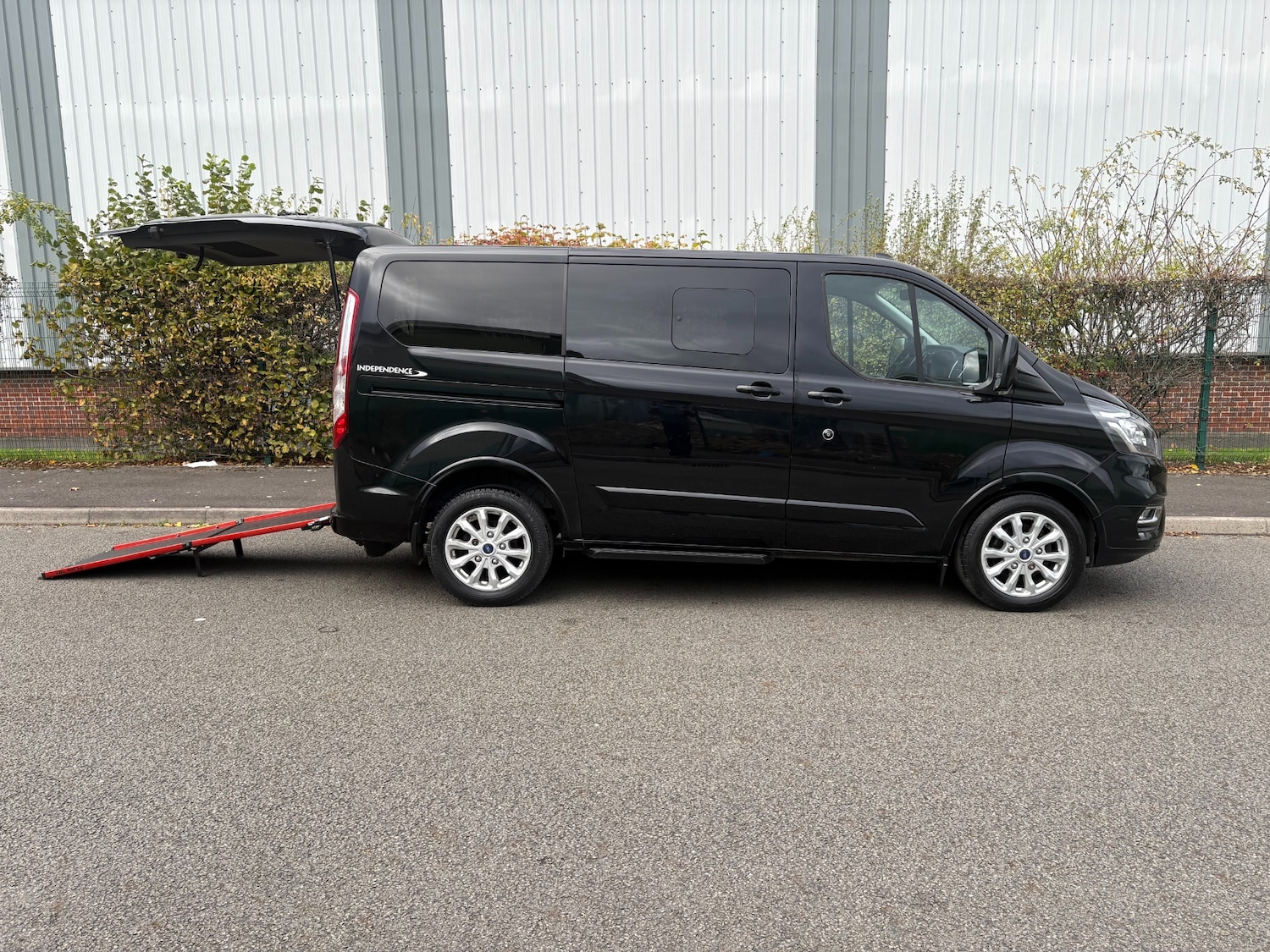 Used Ford Tourneo Custom 2020 for sale - 76366779: Photo 2