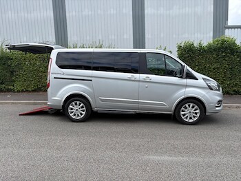 Used Ford Tourneo Custom 2019 for sale - 78639559: Photo