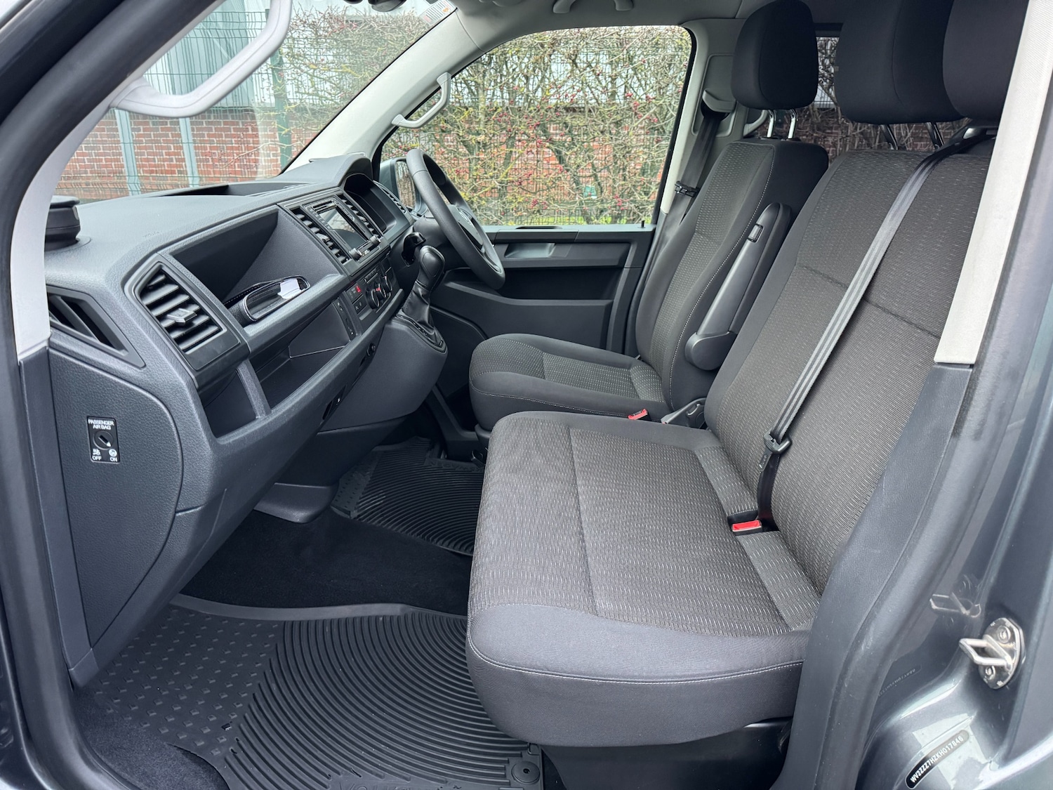 Used Volkswagen Transporter Shuttle 2019 for sale - 76863683: Photo 18