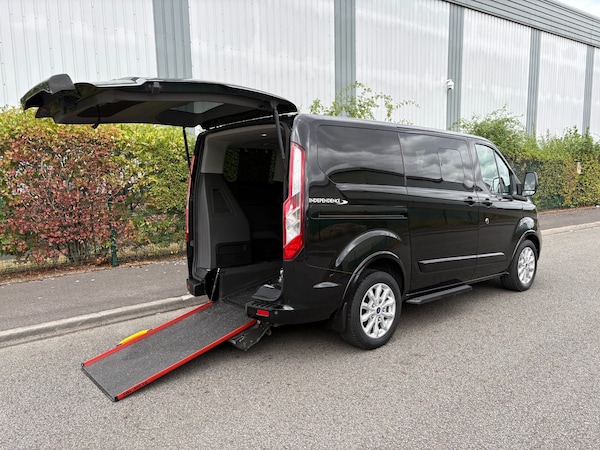 Used Ford Tourneo Custom 2020 for sale - 75650698: Photo 1