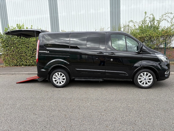 Used Ford Tourneo Custom 2020 for sale - 75650698: Photo 2