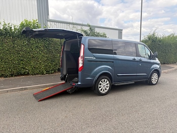 Used Ford Tourneo Custom 2019 for sale - 79319266: Photo