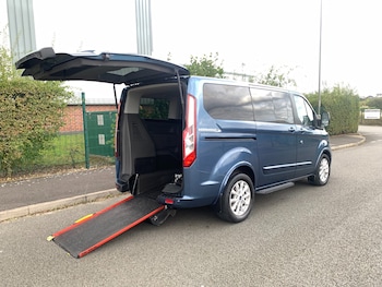 Used Ford Tourneo Custom 2018 for sale - 78222905: Photo