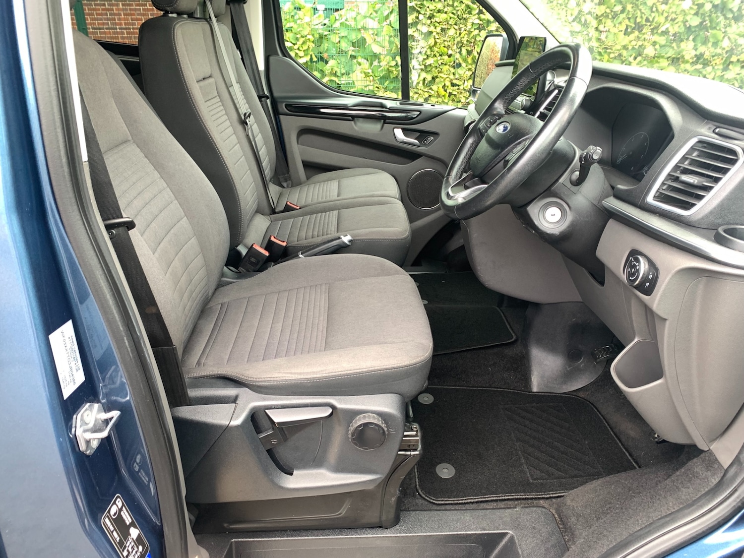 Used Ford Tourneo Custom 2018 for sale - 78222905: Photo 8