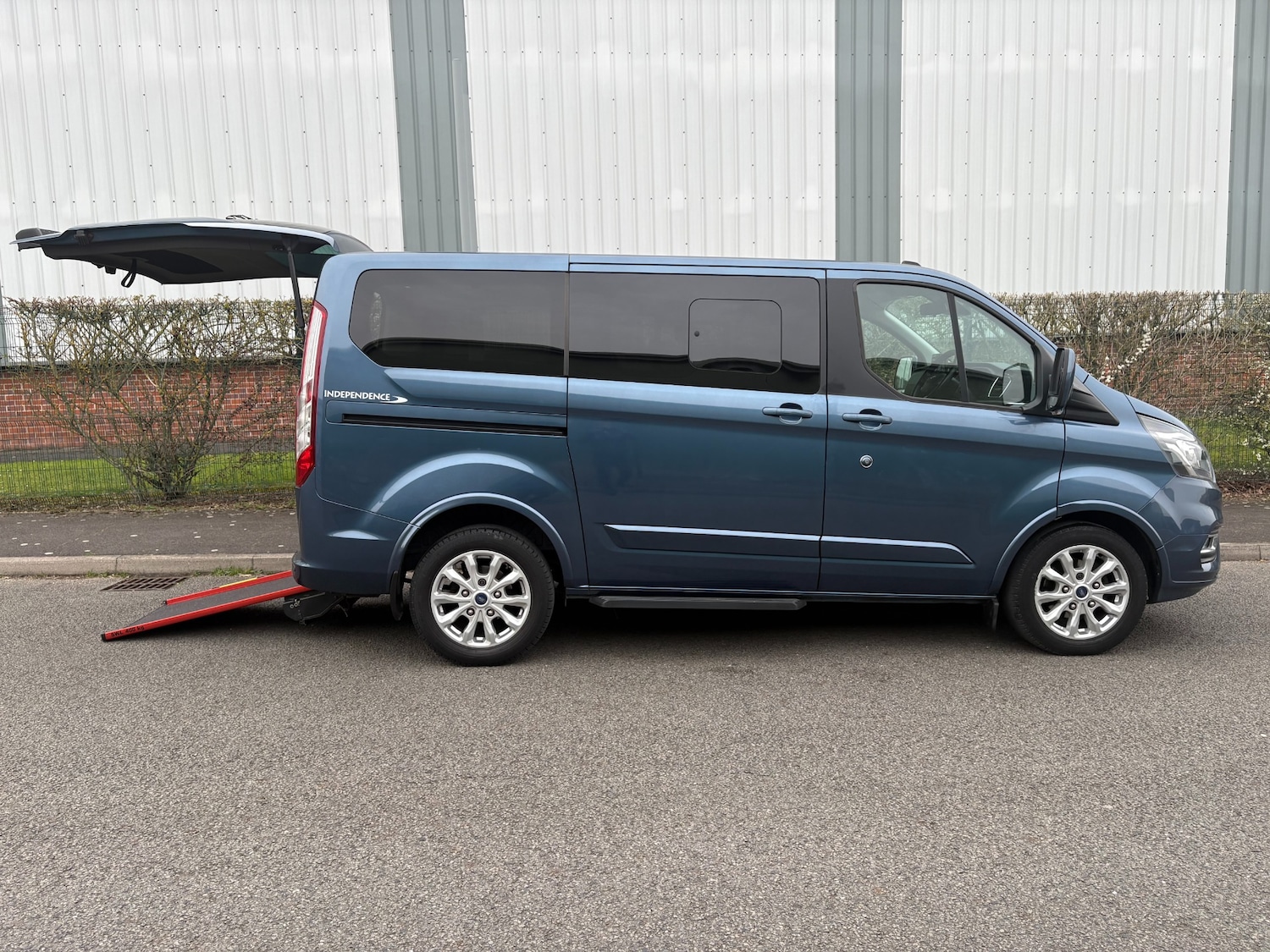 Used Ford Tourneo Custom 2020 for sale - 77945479: Photo 2