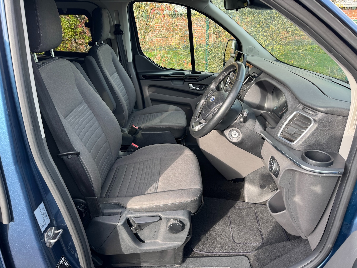 Used Ford Tourneo Custom 2018 for sale - 76382626: Photo 10