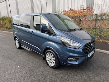 Used Ford Tourneo Custom 2018 for sale - 76382626: Photo