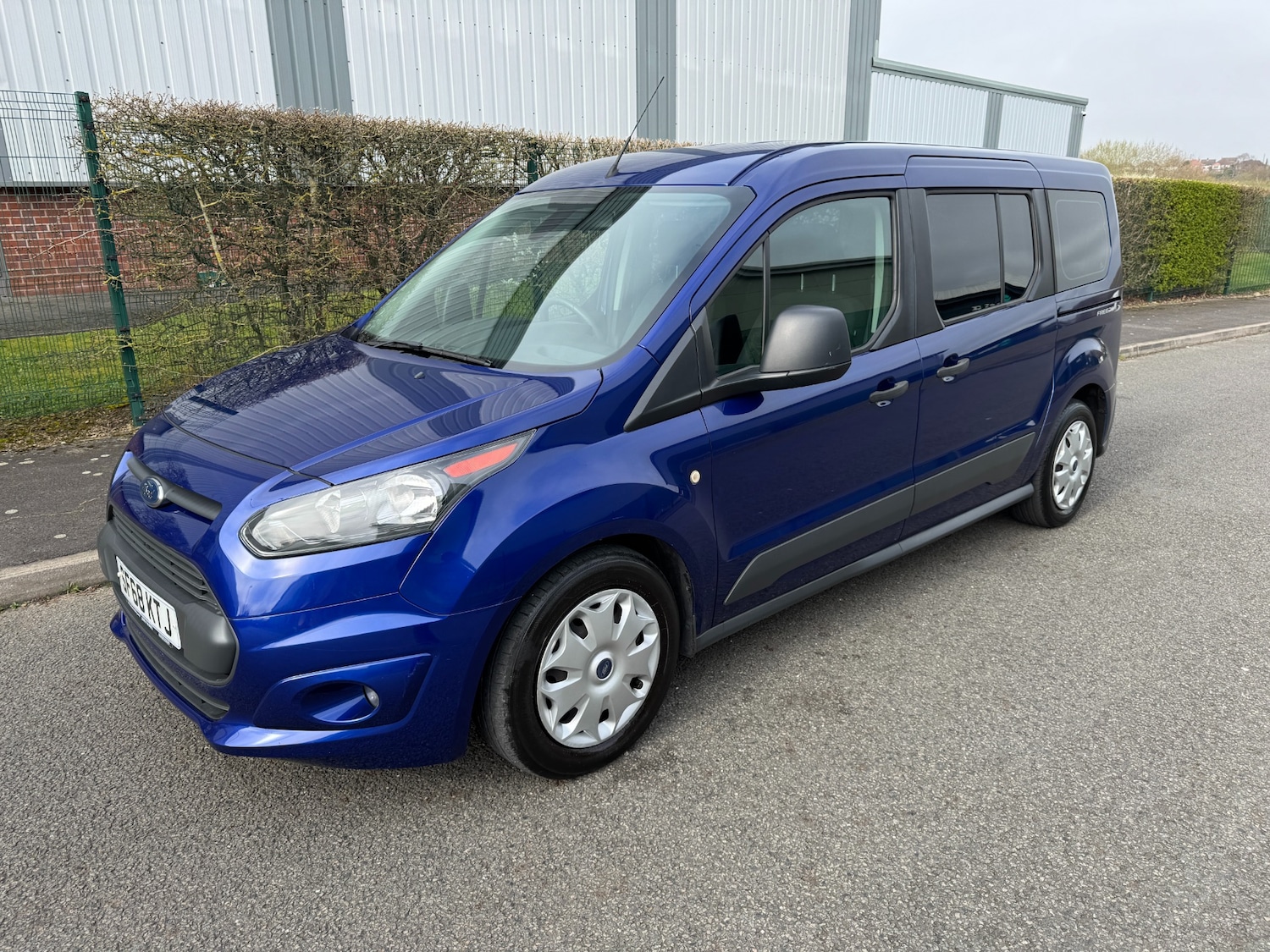 Used Ford Grand Tourneo Connect 2018 for sale - 77937304: Photo 14