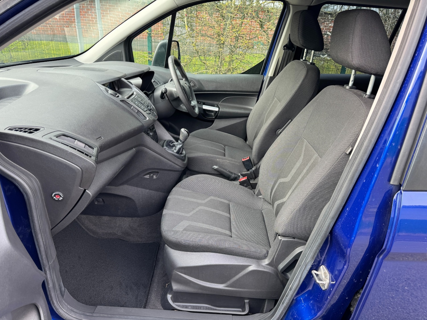 Used Ford Grand Tourneo Connect 2018 for sale - 77937304: Photo 18