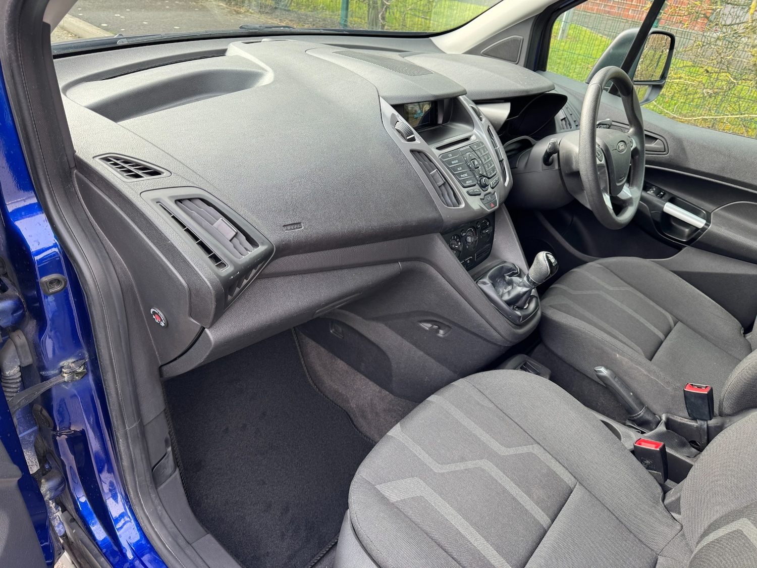 Used Ford Grand Tourneo Connect 2018 for sale - 77937304: Photo 19