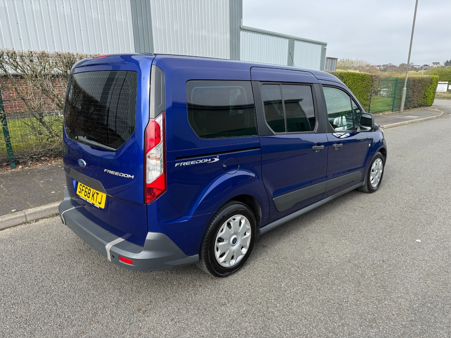 Used Ford Grand Tourneo Connect 2018 for sale - 77937304: Photo 5