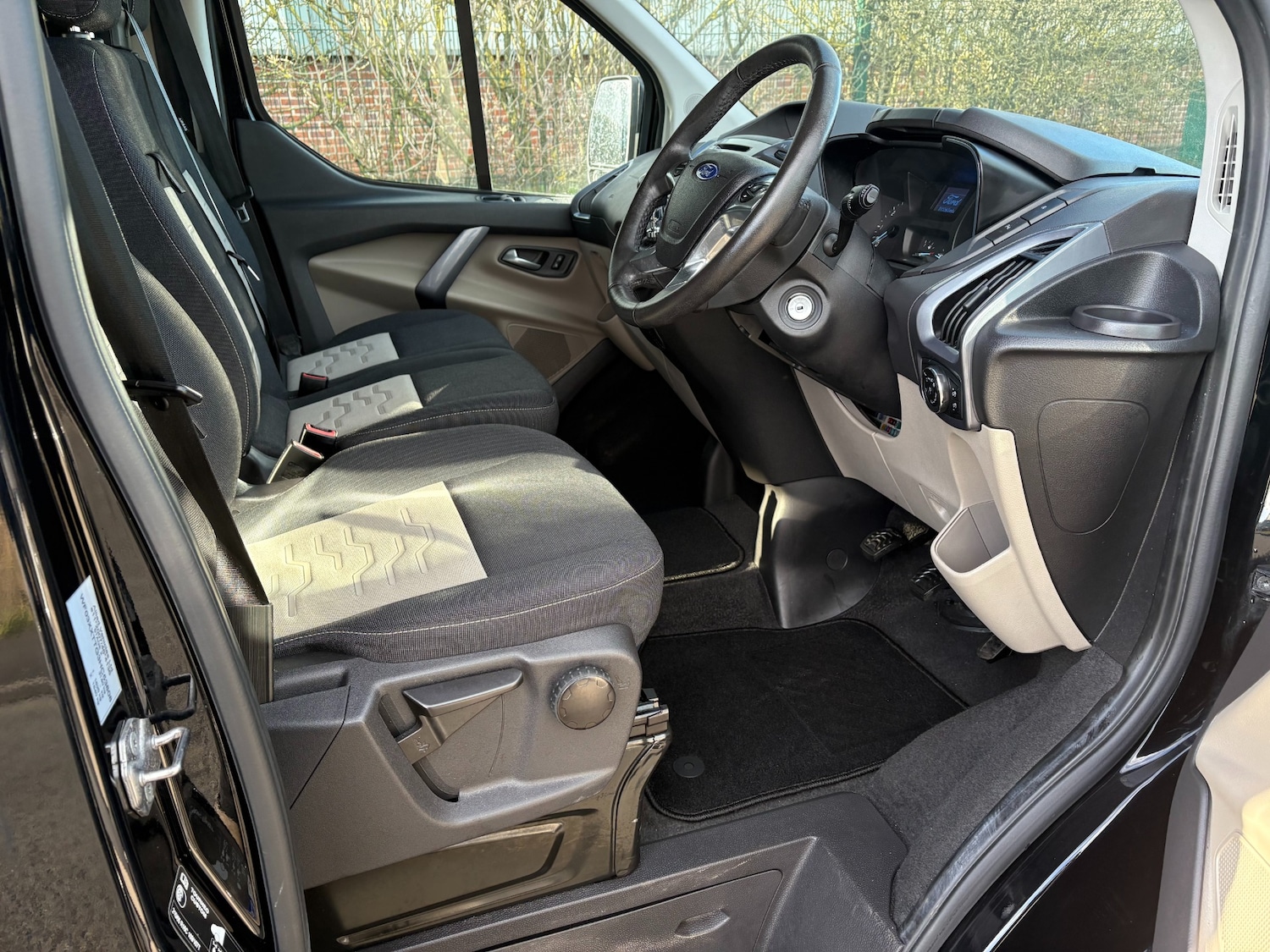 Used Ford Tourneo Custom 2018 for sale - 77938449: Photo 9