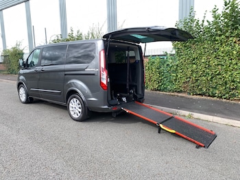 Used Ford Tourneo Custom 2018 for sale - 76427828: Photo