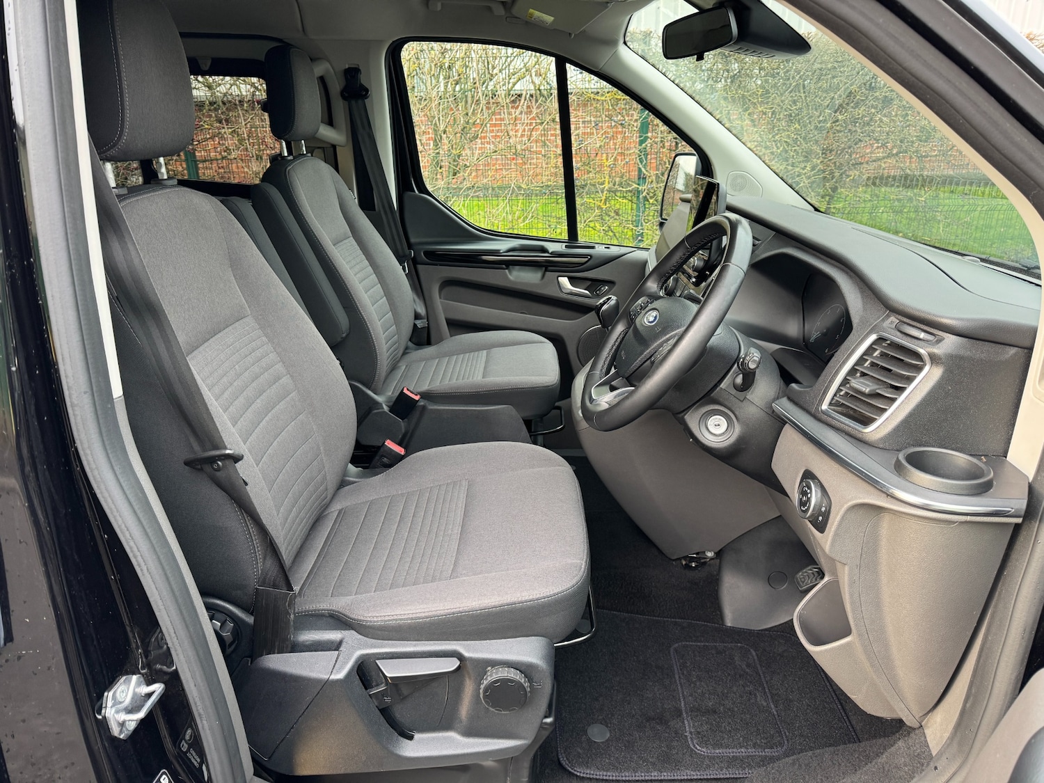 Used Ford Tourneo Custom 2023 for sale - 77072909: Photo 11