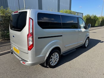 Used Ford Tourneo Custom 2019 for sale - 79840703: Photo