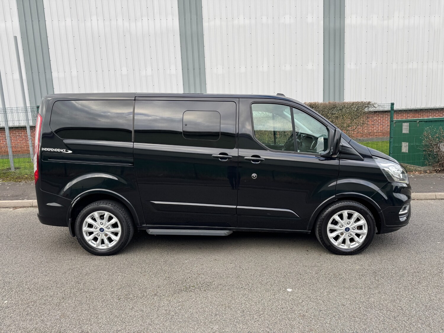 Used Ford Tourneo Custom 2020 for sale - 77019420: Photo 4