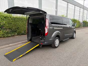 Used Ford Tourneo Custom 2017 for sale - 74938439: Photo