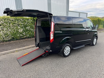 Used Ford Tourneo Custom 2019 for sale - 78614075: Photo