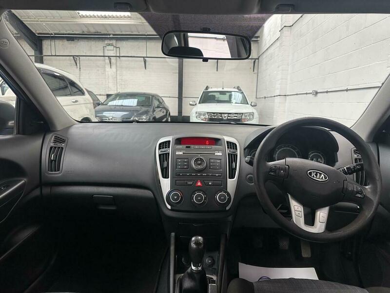 Used Kia Ceed 2010 for sale - 77236917: Photo 16