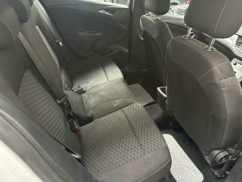 Used Vauxhall Astra 2018 for sale - 76712187: Photo 15