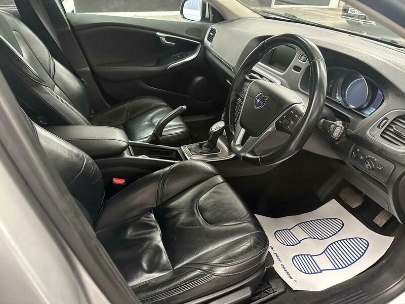 Used Volvo V40 2013 for sale - 77643409: Photo 14