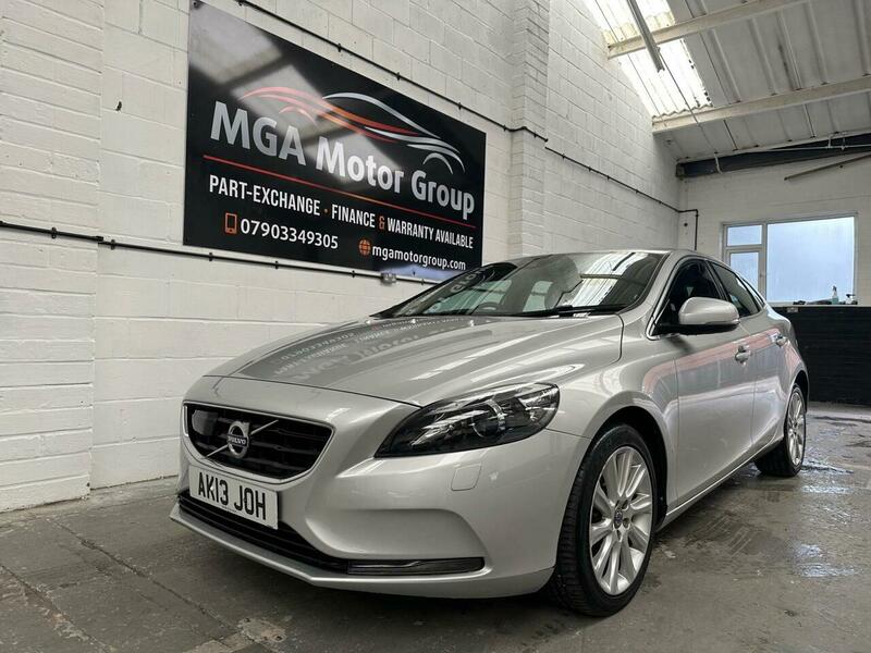 Used Volvo V40 2013 for sale - 77643409: Photo 7