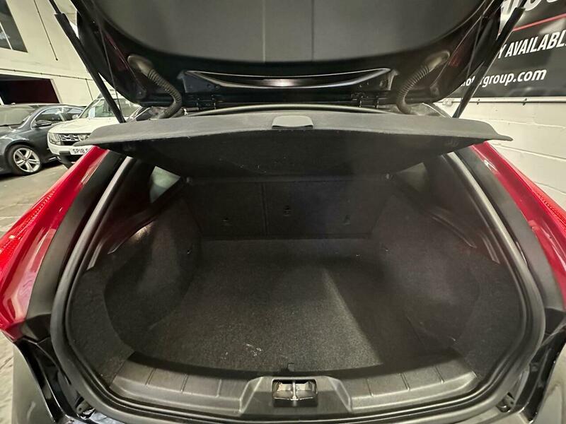 Used Volvo V40 2016 for sale - 76924083: Photo 19