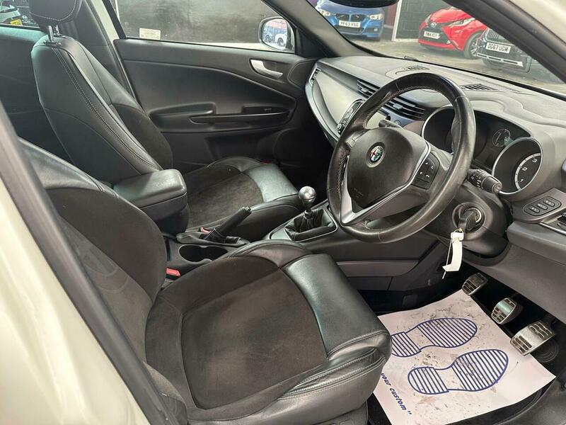 Used Alfa Romeo Giulietta 2014 for sale - 76386960: Photo 15