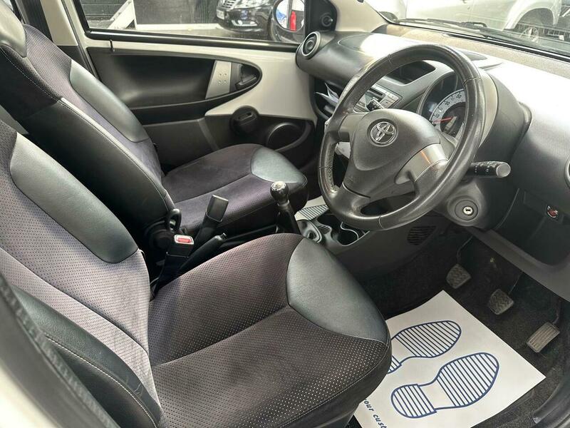 Used Toyota AYGO 2013 for sale - 78140895: Photo 14