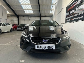 Used Volvo V40 2016 for sale - 76386925: Photo
