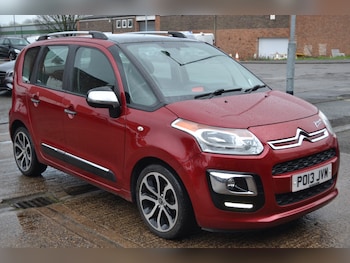 2013 (13) - 1.6 HDi 8V Selection 5dr